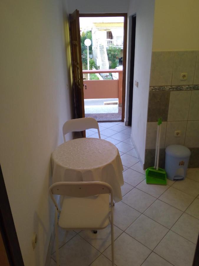 Maslina Appartement Vir Buitenkant foto